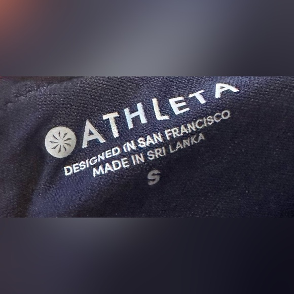 Athleta Scoop Bikini Top Size Small Best for A-C Cups. Navy Blue. - Picture 9 of 15